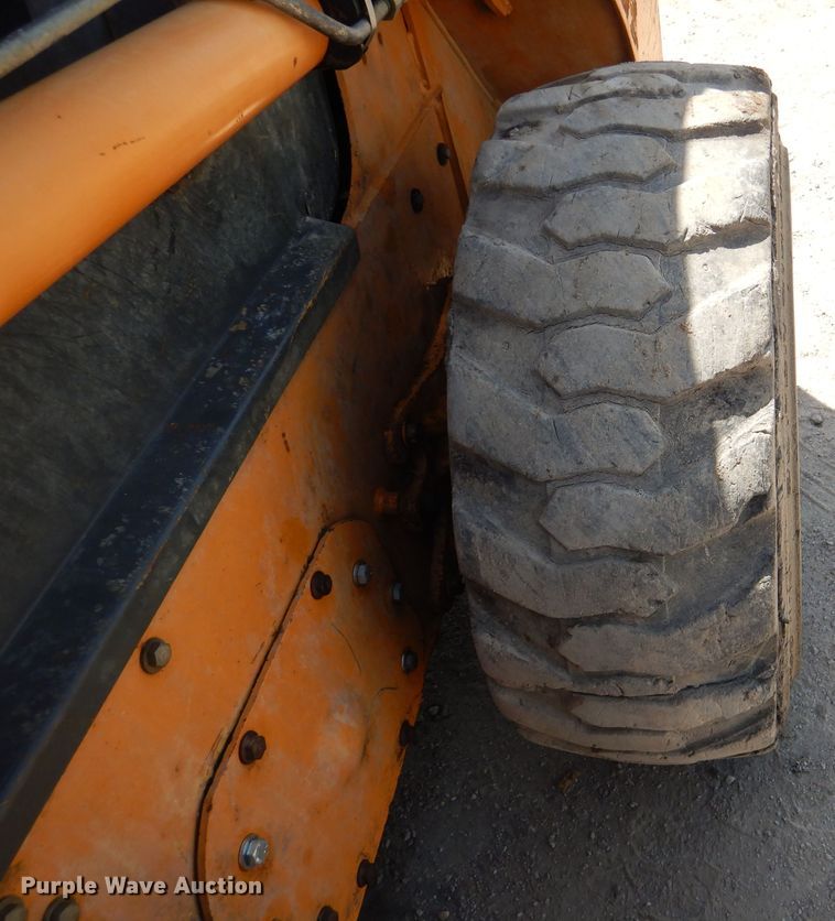 image for item DL8909 2002 Case 70XT  skid steer loader