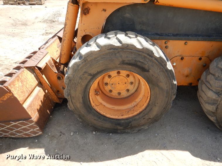 image for item DL8909 2002 Case 70XT  skid steer loader