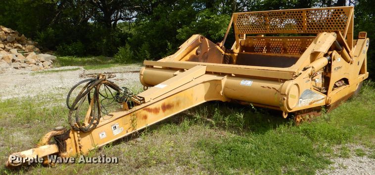 image for item DL8912 2006 John Deere 1810E  scraper