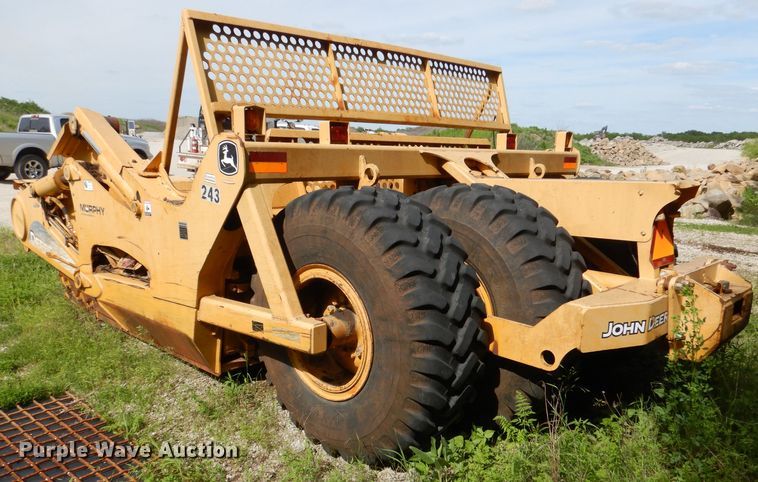 image for item DL8912 2006 John Deere 1810E  scraper