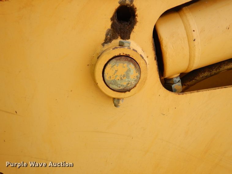 image for item DL8912 2006 John Deere 1810E  scraper