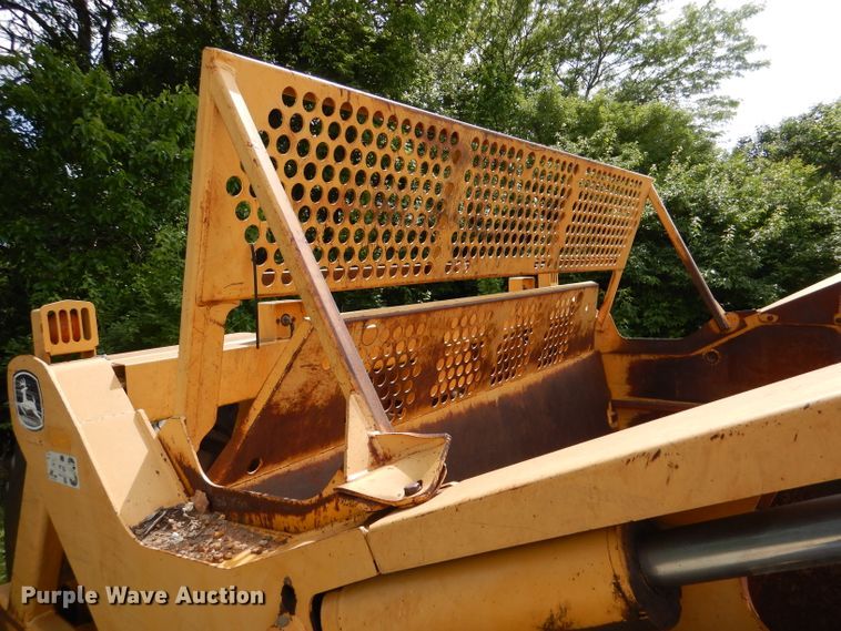 image for item DL8912 2006 John Deere 1810E  scraper