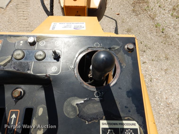 image for item DL8934 2013 Vermeer SC30TX  stump grinder