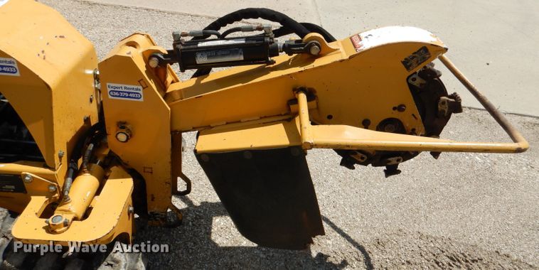 image for item DL8934 2013 Vermeer SC30TX  stump grinder