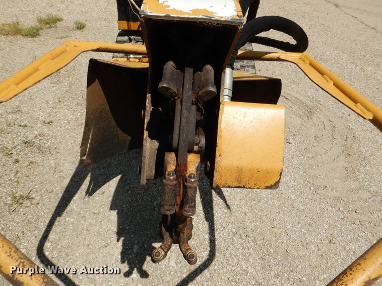 image for item DL8934 2013 Vermeer SC30TX  stump grinder