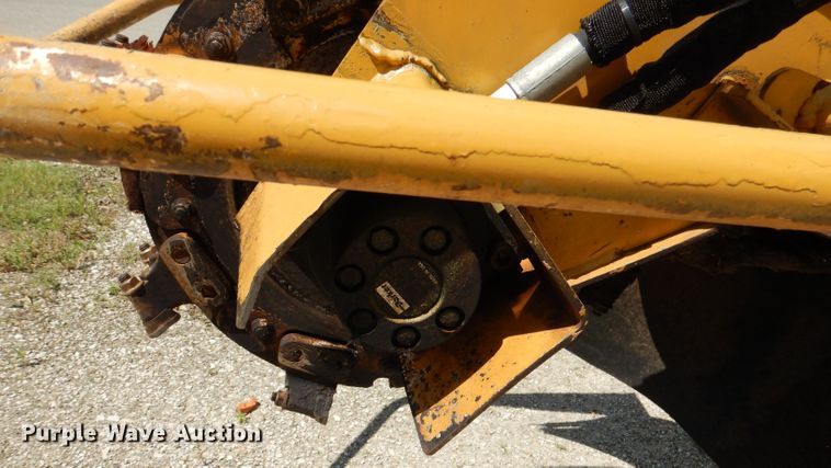 image for item DL8934 2013 Vermeer SC30TX  stump grinder