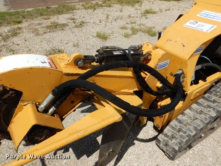 image for item DL8934 2013 Vermeer SC30TX  stump grinder