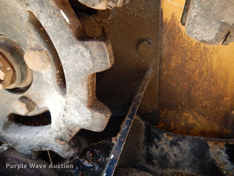 image for item DL8934 2013 Vermeer SC30TX  stump grinder