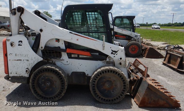 image for item DL8946 2016 Bobcat S750  skid steer loader