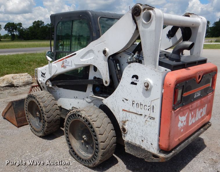 image for item DL8946 2016 Bobcat S750  skid steer loader