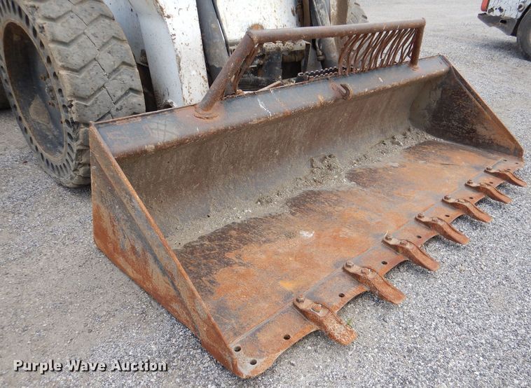 image for item DL8946 2016 Bobcat S750  skid steer loader