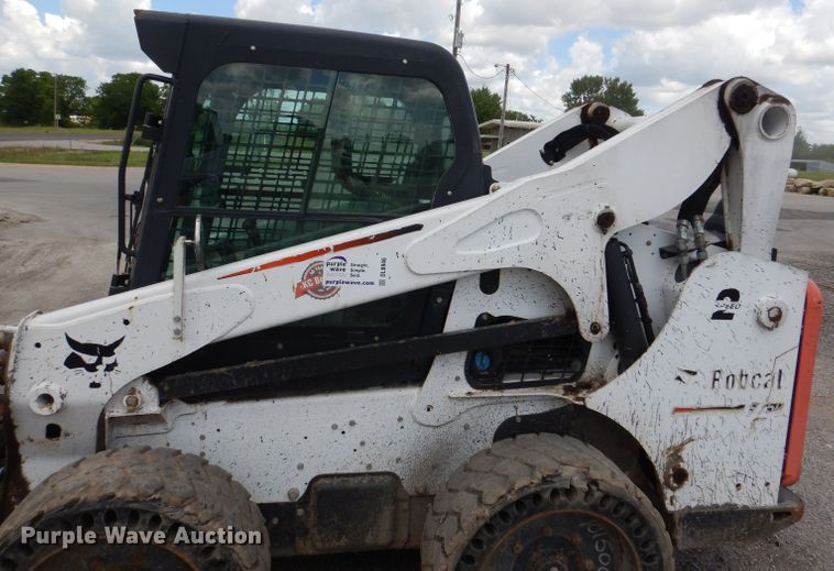 image for item DL8946 2016 Bobcat S750  skid steer loader