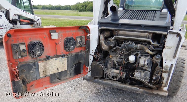 image for item DL8946 2016 Bobcat S750  skid steer loader