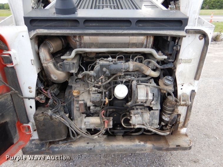 image for item DL8946 2016 Bobcat S750  skid steer loader