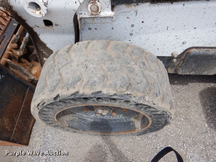 image for item DL8946 2016 Bobcat S750  skid steer loader