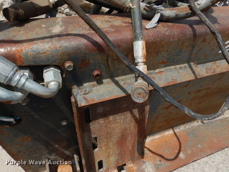 image for item DL8947 Bobcat  18" skid steer cold planer