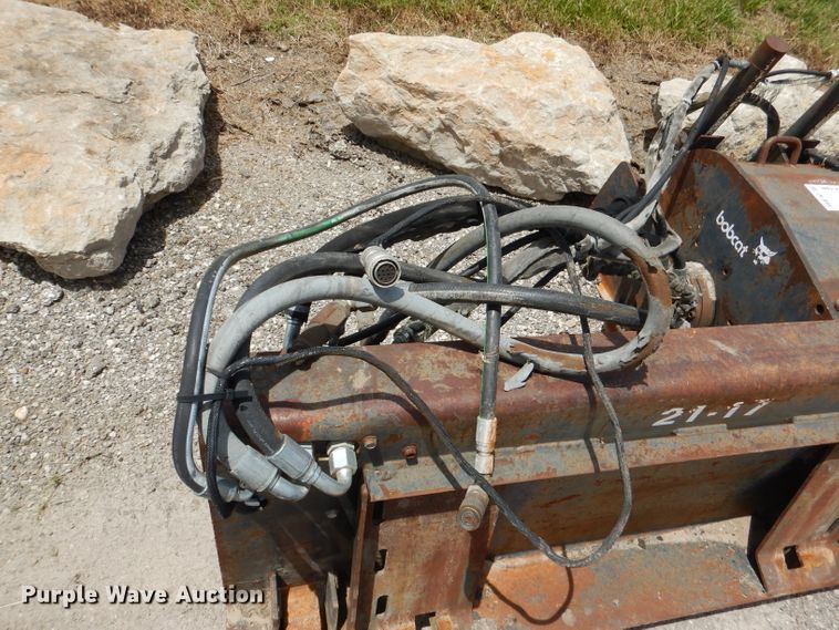 image for item DL8947 Bobcat  18" skid steer cold planer