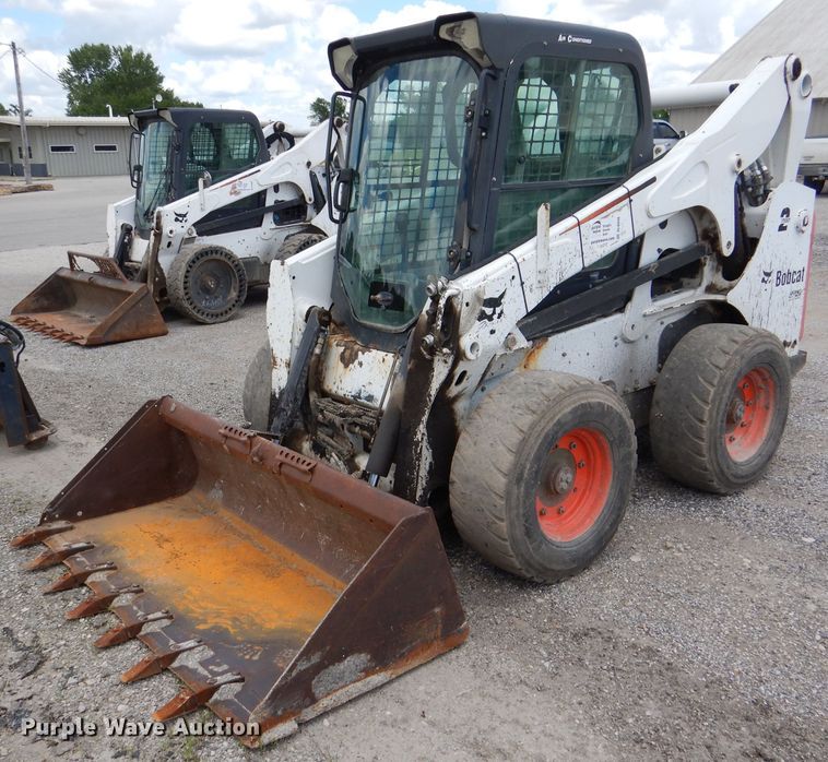image for item DL8948 2011 Bobcat S750  skid steer loader