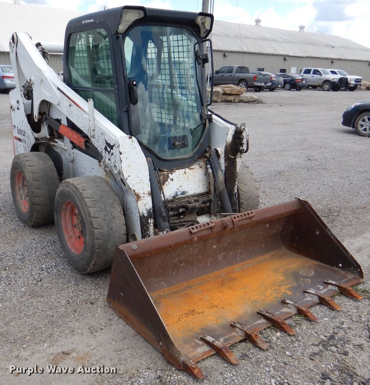 image for item DL8948 2011 Bobcat S750  skid steer loader