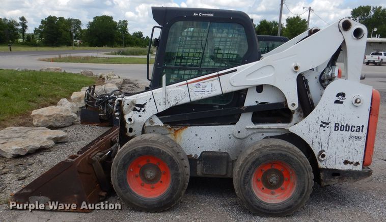 image for item DL8948 2011 Bobcat S750  skid steer loader