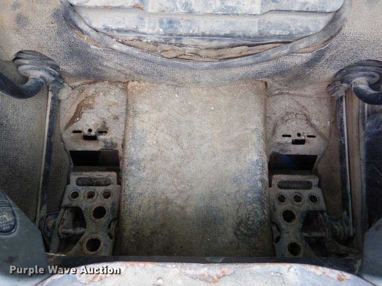 image for item DL8948 2011 Bobcat S750  skid steer loader