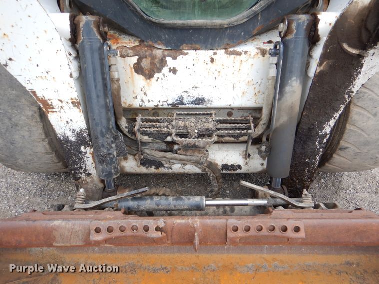 image for item DL8948 2011 Bobcat S750  skid steer loader