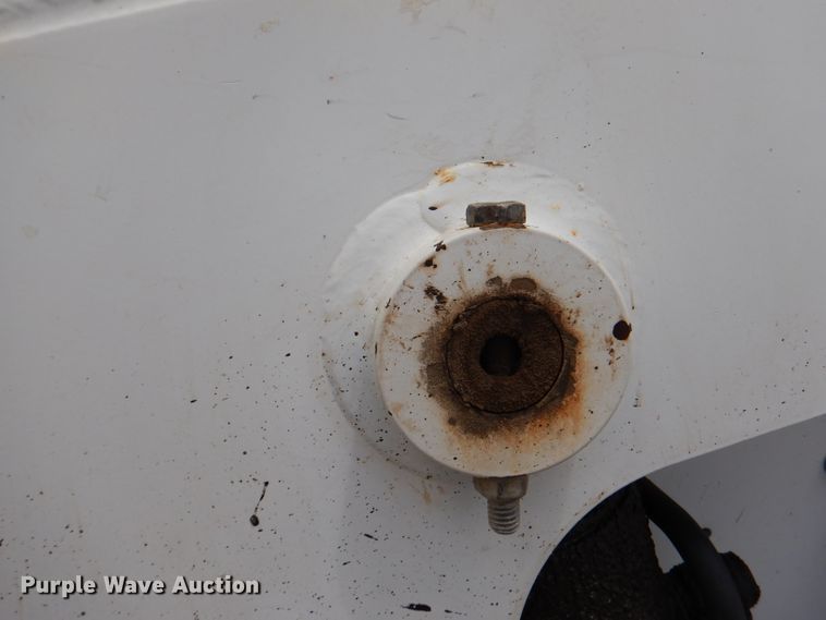 image for item DL8948 2011 Bobcat S750  skid steer loader