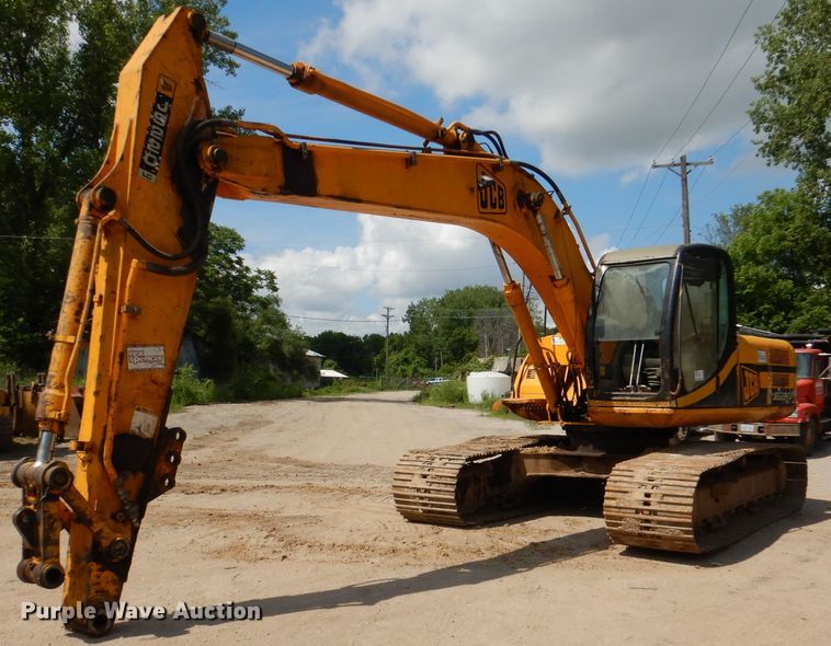 image for item DL8956 2004 JCB JS220LC  excavator