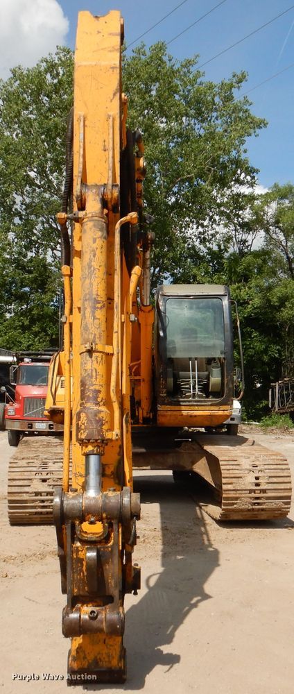 image for item DL8956 2004 JCB JS220LC  excavator