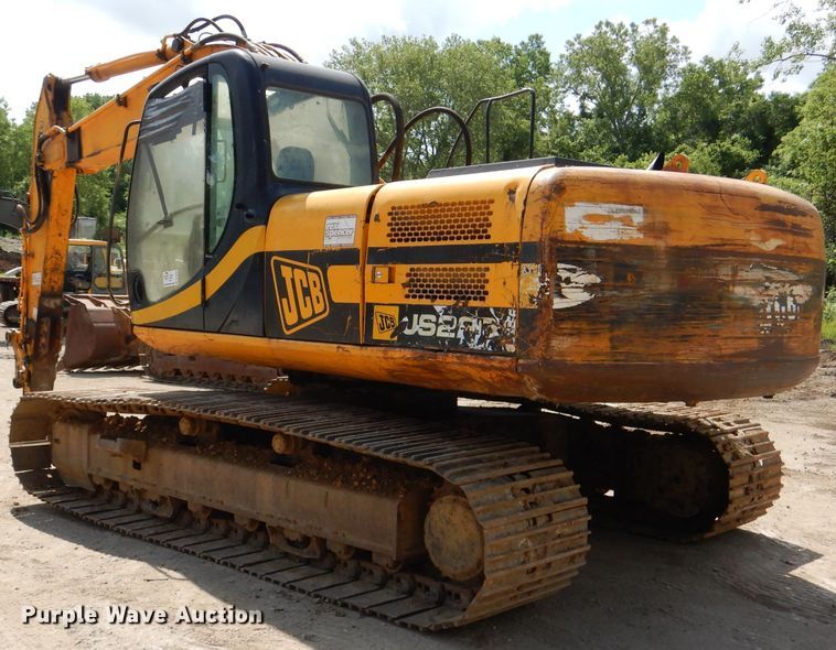 image for item DL8956 2004 JCB JS220LC  excavator