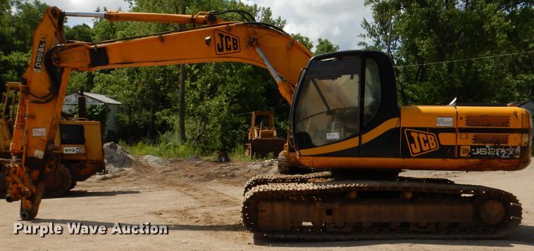 image for item DL8956 2004 JCB JS220LC  excavator