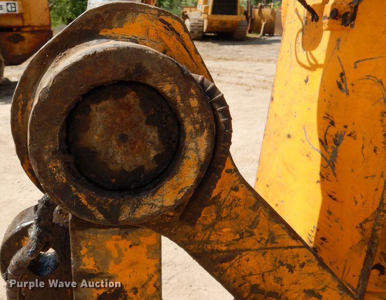 image for item DL8956 2004 JCB JS220LC  excavator