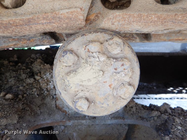 image for item DL8956 2004 JCB JS220LC  excavator