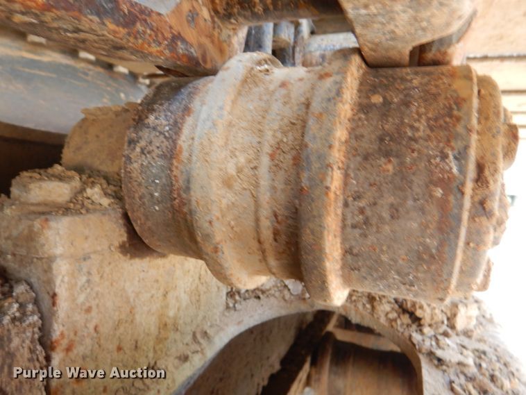 image for item DL8956 2004 JCB JS220LC  excavator