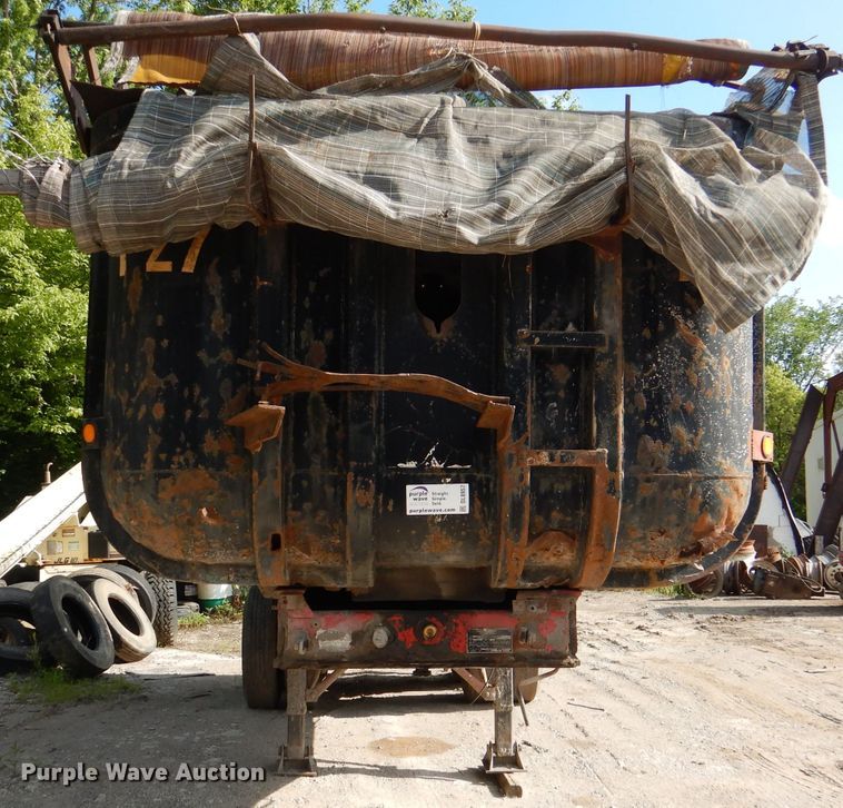 image for item DL8957 1987 Freuhauf ND2-F2-22-7  end dump trailer