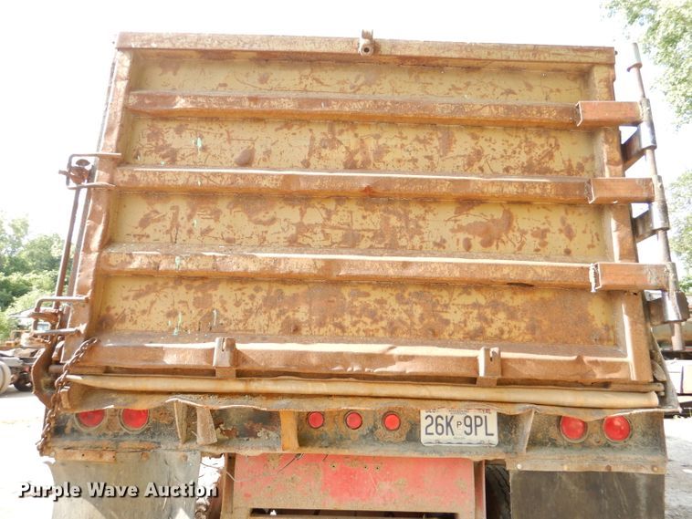 image for item DL8957 1987 Freuhauf ND2-F2-22-7  end dump trailer