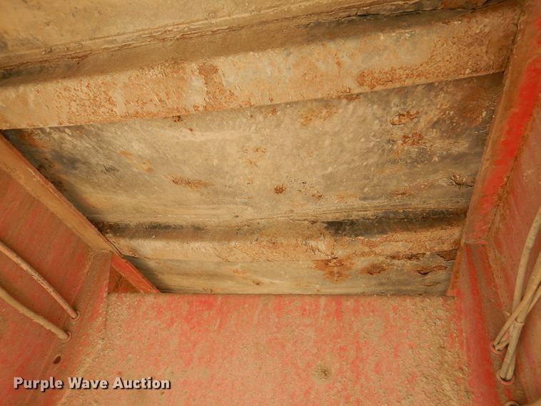 image for item DL8957 1987 Freuhauf ND2-F2-22-7  end dump trailer