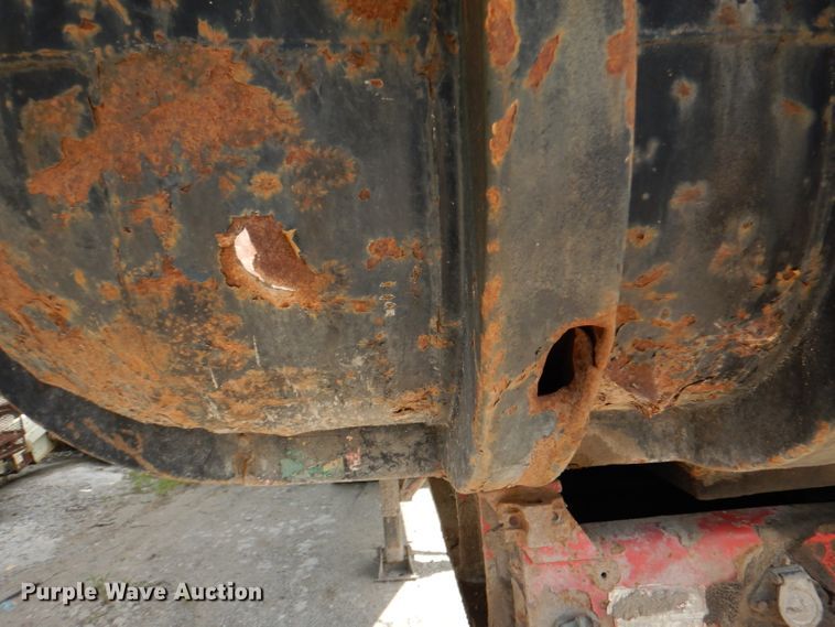 image for item DL8957 1987 Freuhauf ND2-F2-22-7  end dump trailer