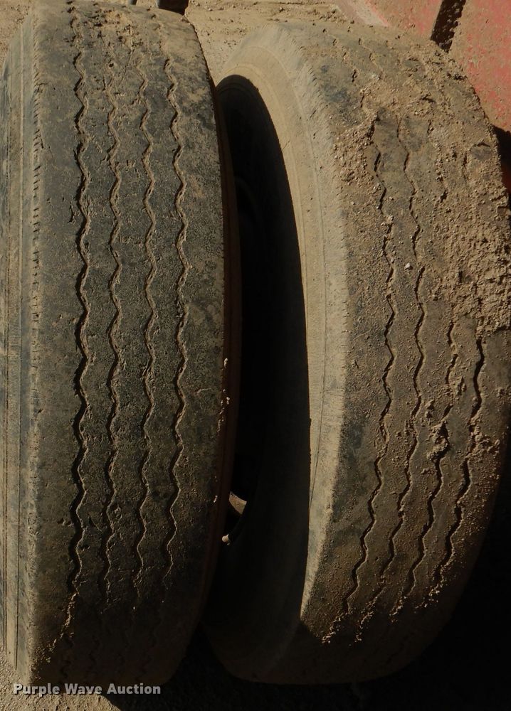 image for item DL8957 1987 Freuhauf ND2-F2-22-7  end dump trailer