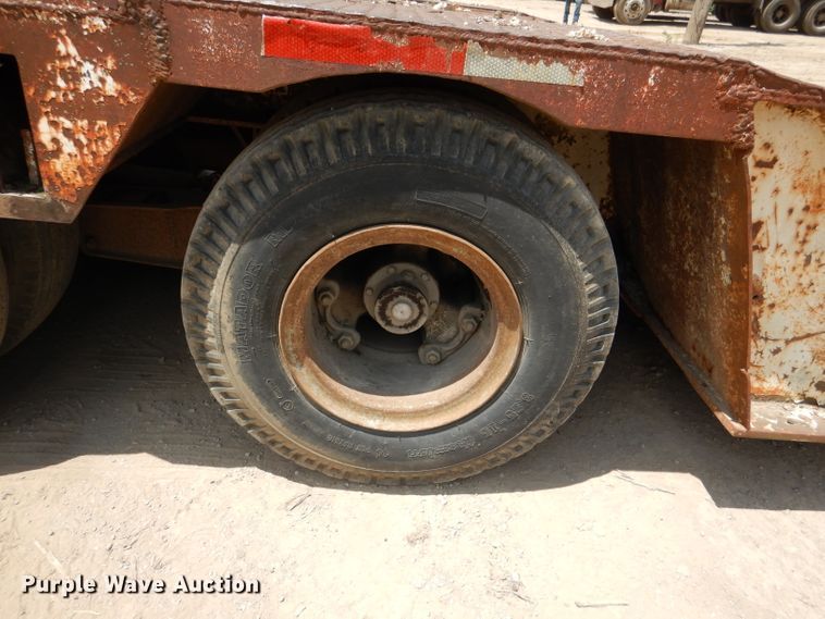 image for item DL8958 1972 Load Trail 403DFP  lowboy trailer