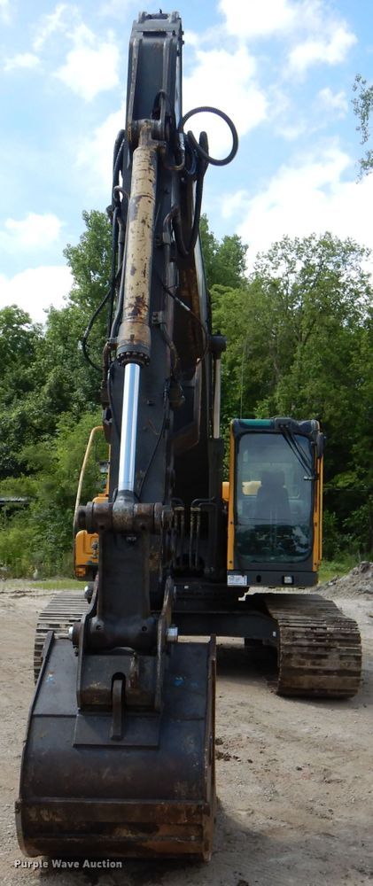 image for item DL8959 2005 Volvo EC210BLC  excavator