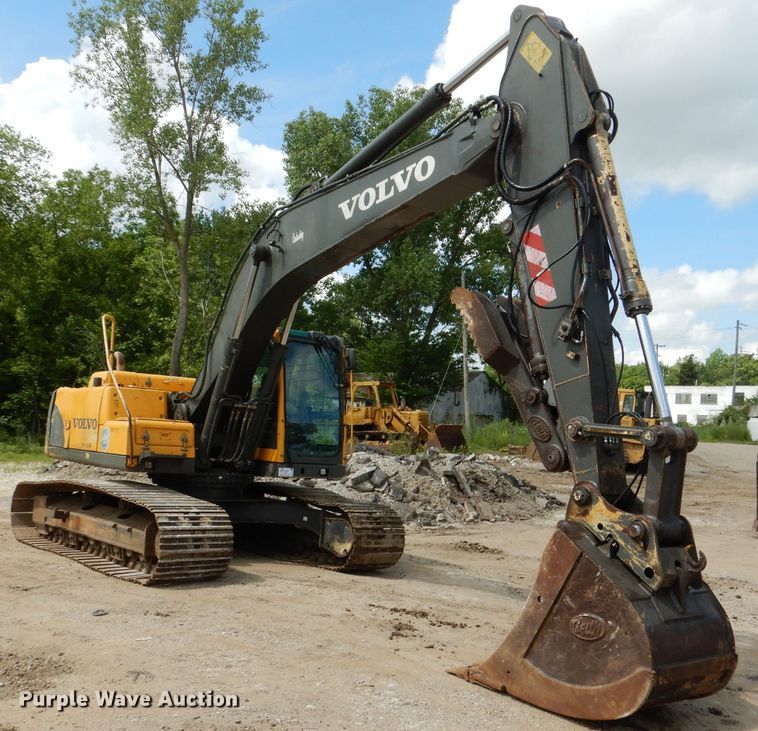 image for item DL8959 2005 Volvo EC210BLC  excavator