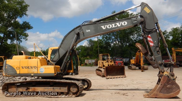 image for item DL8959 2005 Volvo EC210BLC  excavator