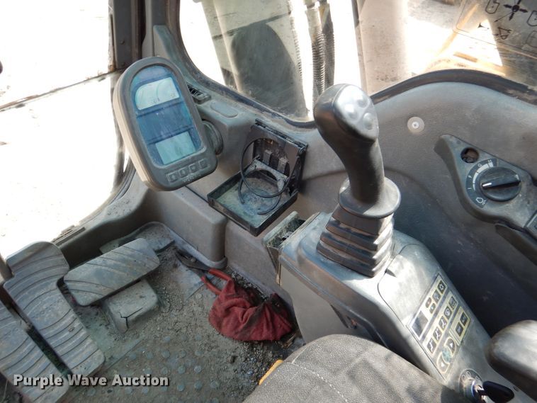 image for item DL8959 2005 Volvo EC210BLC  excavator