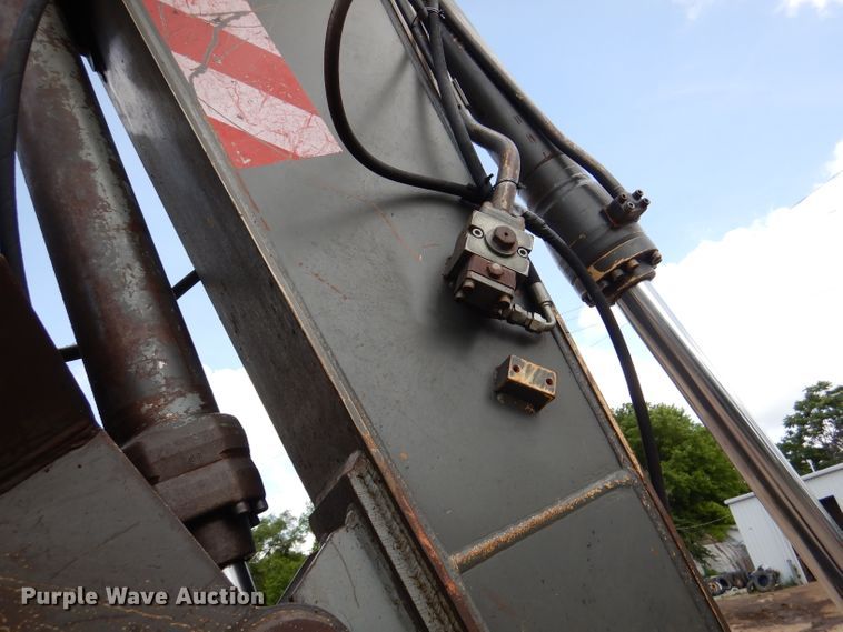 image for item DL8959 2005 Volvo EC210BLC  excavator