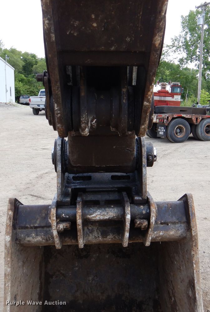 image for item DL8959 2005 Volvo EC210BLC  excavator