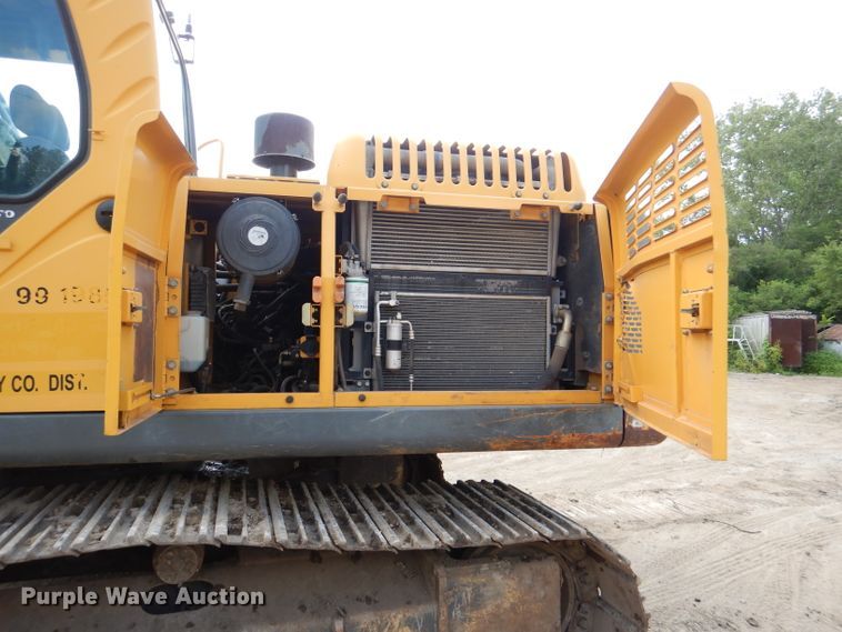 image for item DL8959 2005 Volvo EC210BLC  excavator