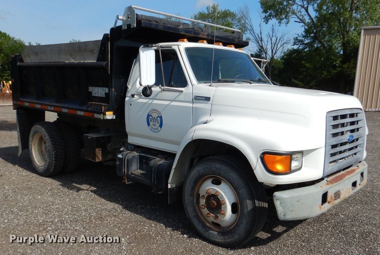 image for item DM0007 1997 Ford F700  dump truck