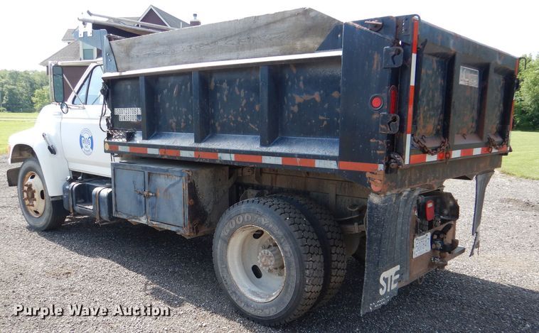 image for item DM0007 1997 Ford F700  dump truck