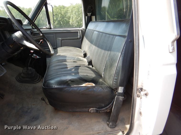 image for item DM0007 1997 Ford F700  dump truck